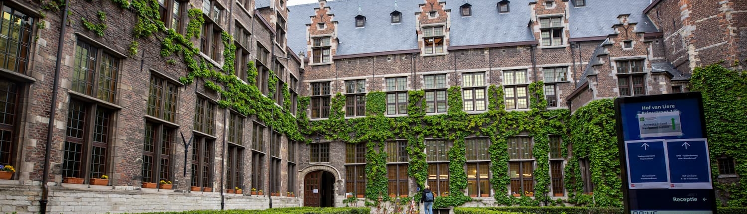Hof van Liere, universiteit Antwerpen, als locatie voor het symposium over psychosomatische klachten en therapie
